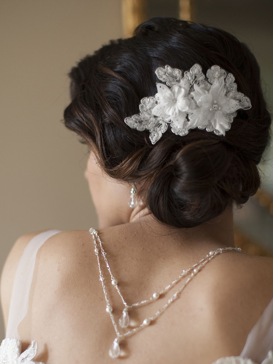 Sophisticated Mariell Bridals Handmade Bridal Comb with Beaded & Floral Lace Applique