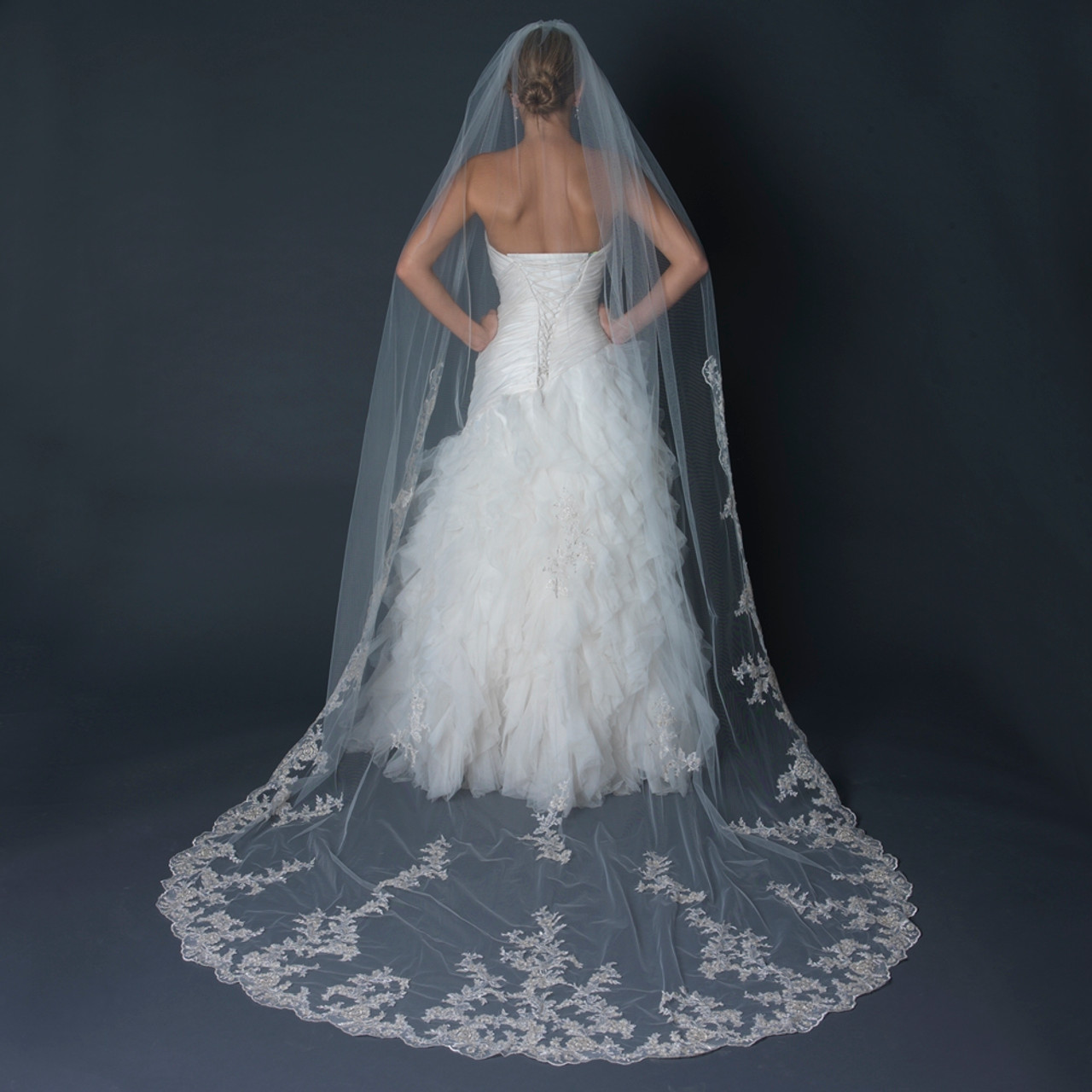 Scalloped edge cathedral veil Clearance