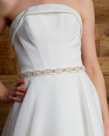 Marionat Bridal Belt 1136 - Rhinestone and pearl scalloped belt