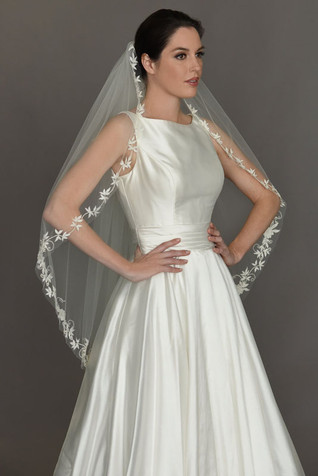 Erica Koesler Wedding Veil 921-40 - (40" inches long) - Floral border of threaded flowers and leaves silver comb