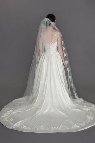 Erica Koesler Cathedral Veil 929-100 embroidered floral appliqués