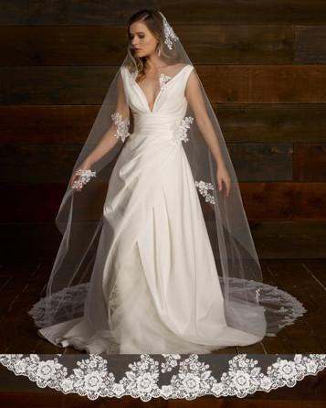 Marionat Bridal Veils 3820 - 36” Ivory beaded edge with pearls and  rhinestones - The Bridal Veil Company