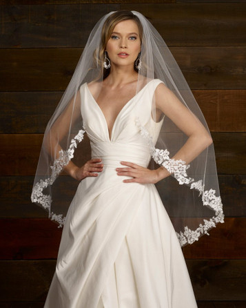 Marionat Bridal Veils 3820 - 36” Ivory beaded edge with pearls and  rhinestones - The Bridal Veil Company