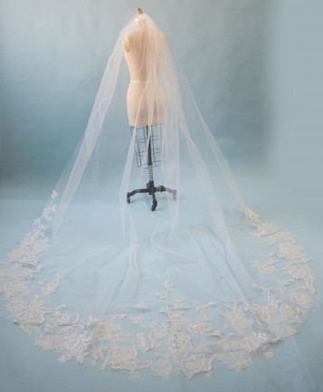 Glitter Tulle Royal Cathedral Wedding Veil enVogue V2086WRC