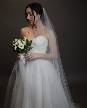 Rhinestone Beaded Veil – The Dress Bride