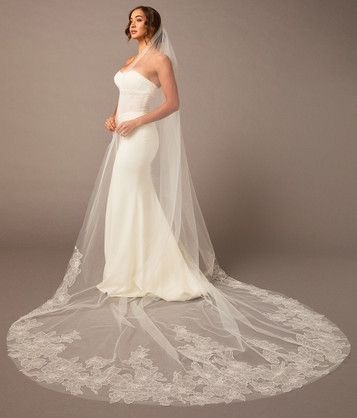 En Vogue Bridal Cathedral Style V2698RC - Embroidered Lace Appliques - 120" Long