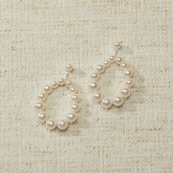 En Vogue Pearl Bridal Earrings | E2453