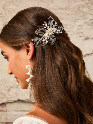 En Vogue HC2624  Plated Rhinestone and Pearl Beaded Haircomb