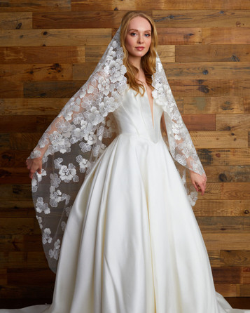 Marionat Bridal Veil 6260 Floral sequin lace - 60L - Waltz Length