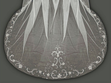 Lucky Collections ™ V M3173 - Hand Sewn Heavy Beaded Edge - 126L