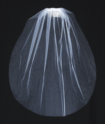 En Vogue Bridal Veil - Style V03B - 28 Inch - Cut Edge Blusher On Comb