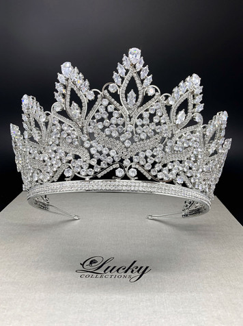  Lucky Collections ™ BC5800 - 3.5" Silver Crown 