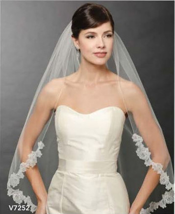 Bel Aire Wedding Veils V7357 1-tier fingertip veil with Baroque designs