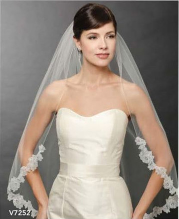 Bel Aire Bridal Veils V7504 - 1-tier fingertip veil with crystal flowers  and beads