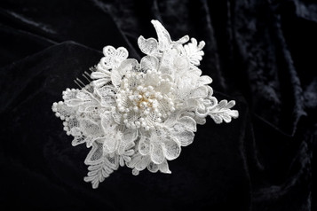 Erica Koesler Comb A-5544 - Venise & Alencon Lace Comb