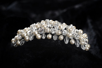 Erica Koesler Comb A-5545 - Pearls & Olive Crystals Comb