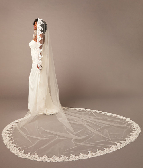 En Vogue Bridal Cathedral Style V2694WRC-M - Corded Chantilly