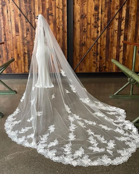 Marionat Bridal Veils - Cathedral Veils - Lace Wedding Veils