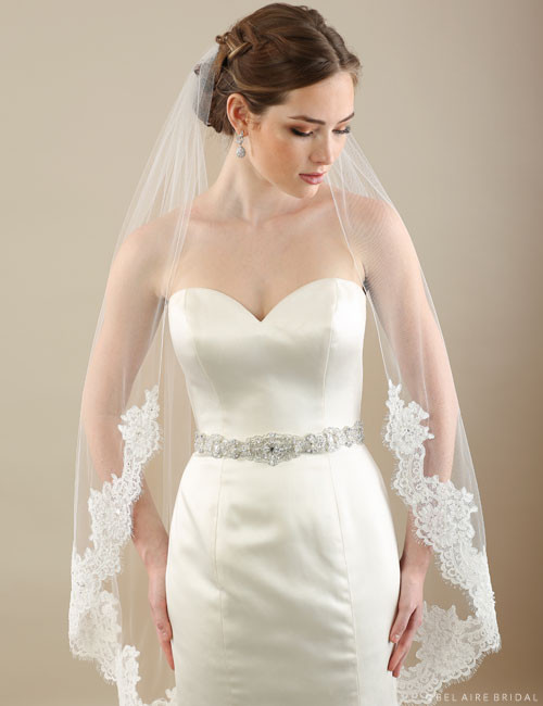 lace veil with lace dress