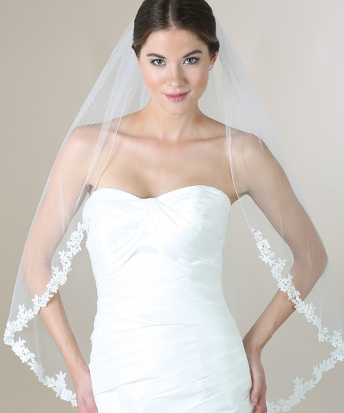 Bel Aire Bridal Veils V7357 1-tier fingertip veil with Baroque designs