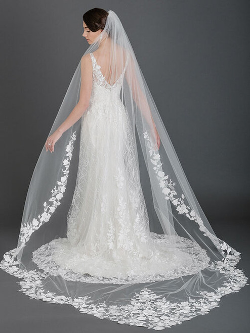 Bel Aire Bridal Veils V7034CX - Cathedral - 22 Rolled Edge w/Alecon Lace  up the sides - 108 inches Long