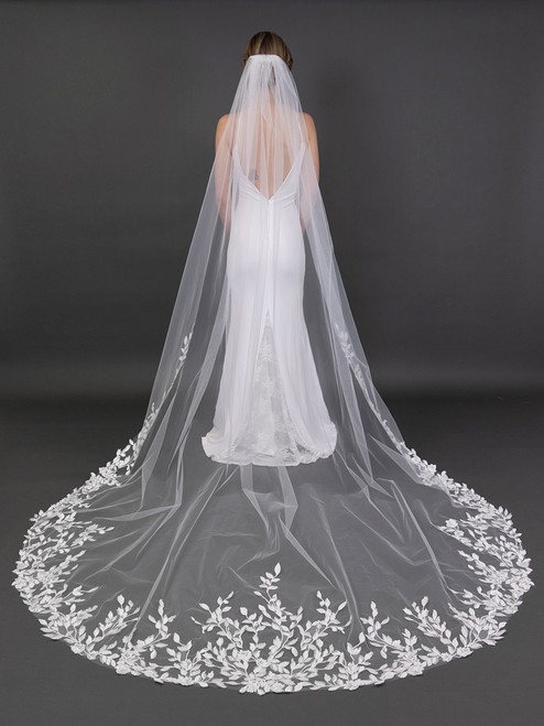 DongXiao Luxury Wedding Veils / Ivory Lace Veil /Sequins Lace Applique Cathedral Veils, Long Bridal Veil, White Vail &vomb