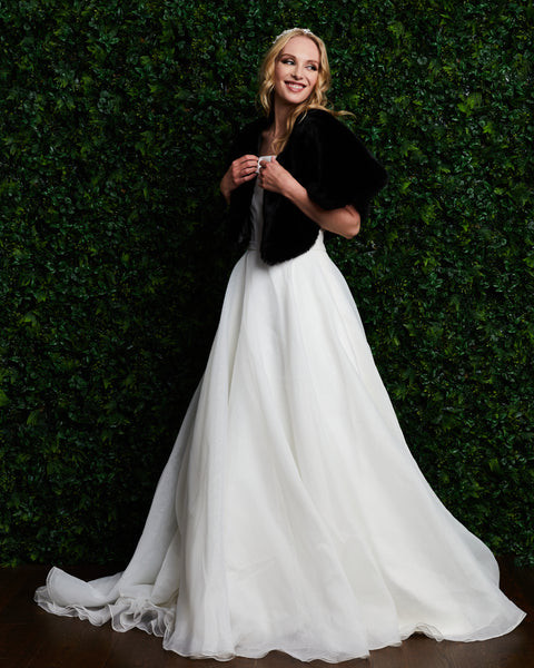 Marionat Bridal 7113 Black Fur Cape Bolero display picture 3