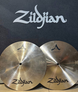 Zildjian 14" New Beat Hi-Hats