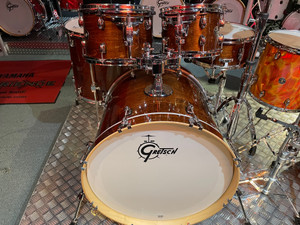 Gretsch Catalina Maple - Walnut Glaze (22", 10", 12", 16" + 14" Snare)
