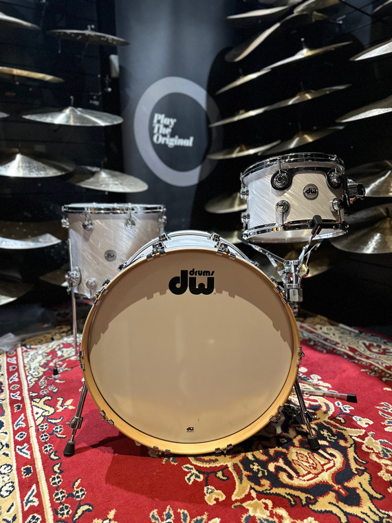 DW Collector's Series Maple SSC  - Twisted White Satin (22", 12", 16") Drum Kit Shell Set