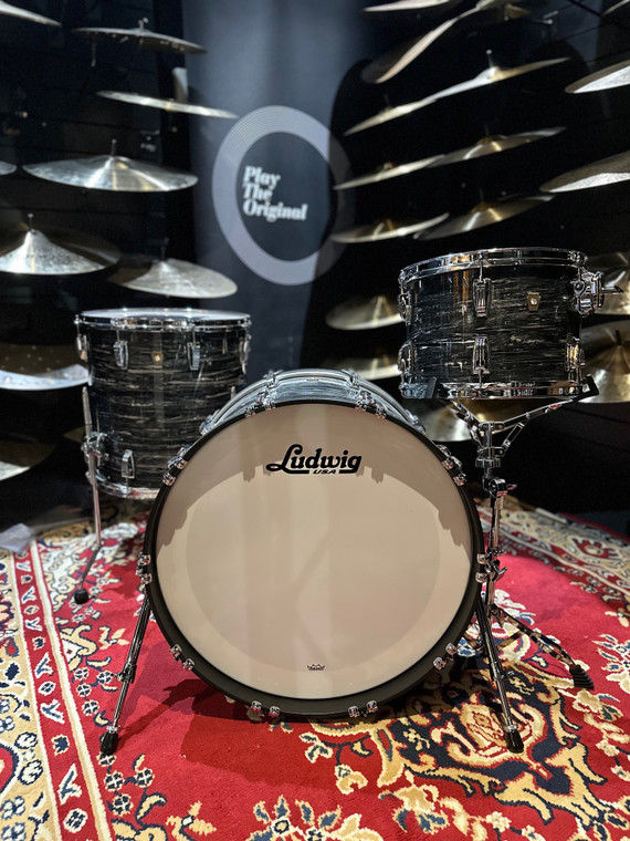 Ludwig Classic Maple - Vintage Black Oyster (22", 13", 16") Drum Kit Shell Set