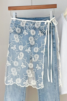 Embroidered Round Flower Print Sheer Hip Wrap
