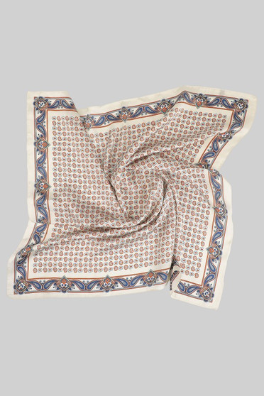 Silky Chubby Paisley Print Square Scarf
