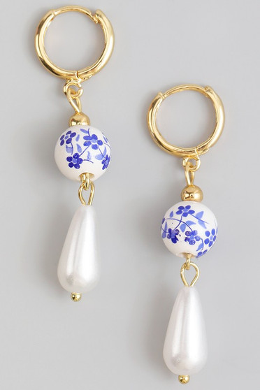 Floral Porcelain Beaded Huggies With Pearl