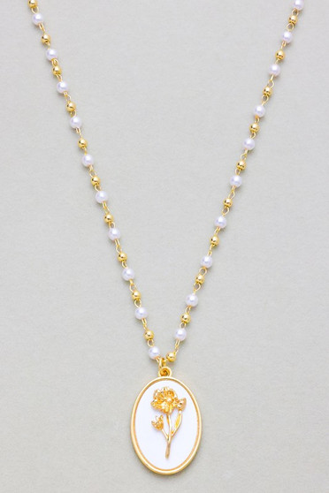 Daisy Portrait Pendant Necklace With Pearls