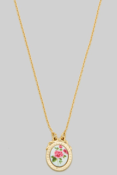 Dainty Rose Oval Pendant Necklace