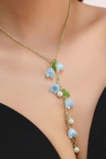 Tulip Cluster Y Necklace
