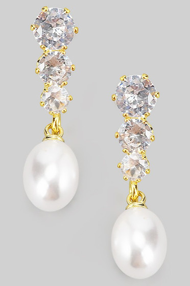 Classy Cz And Fwp Drop Earrings