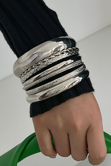 Eight Piece Mixed Metal Bangle Set