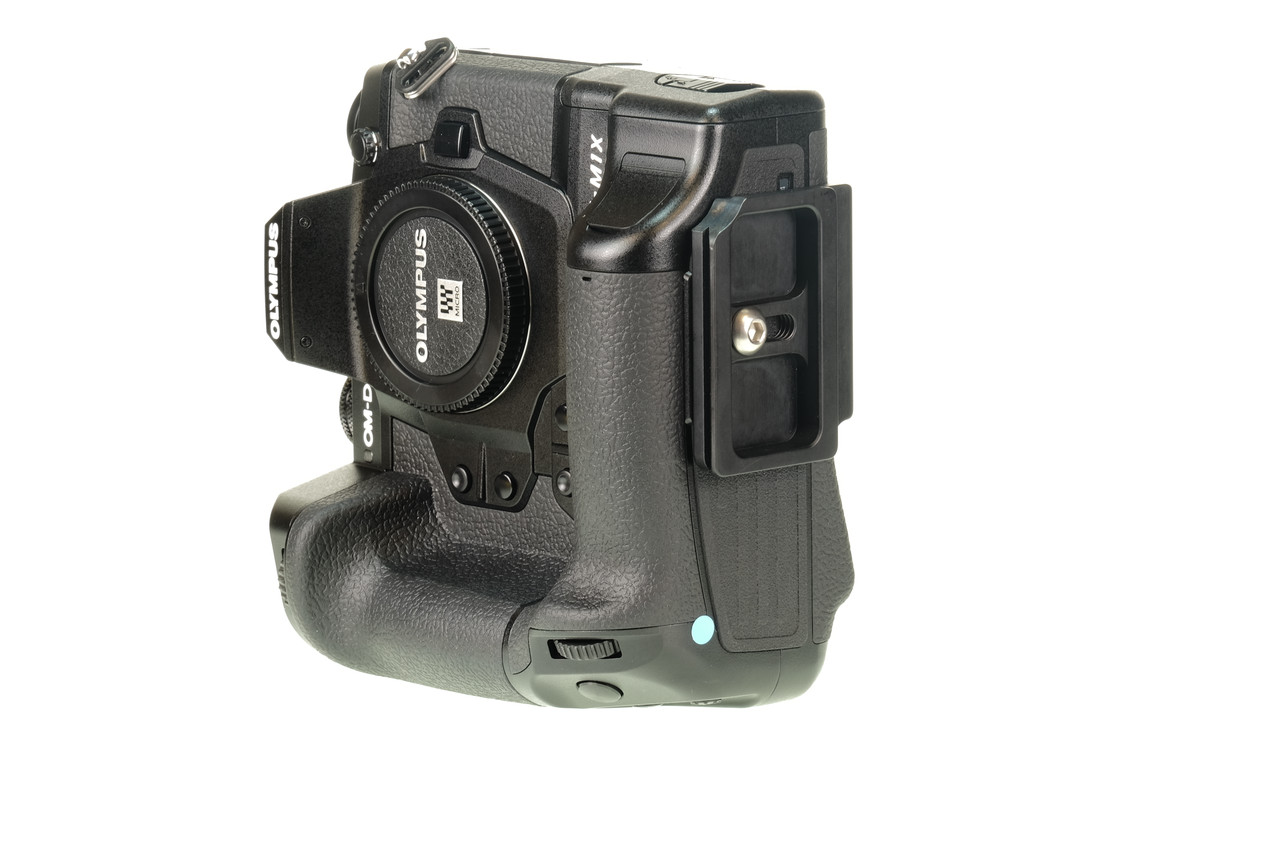Custom Arca Swiss Plate for Olympus OMD E-M1X - Acratech