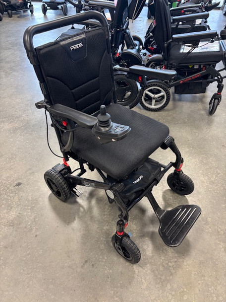 Clearance! Jazzy Carbon 43 pound Folding Power Chair