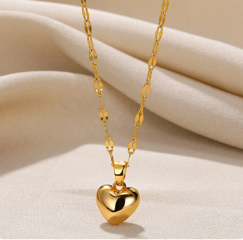 **ONE LEFT!  Gold Heart Necklace / Delicate Necklace Gift