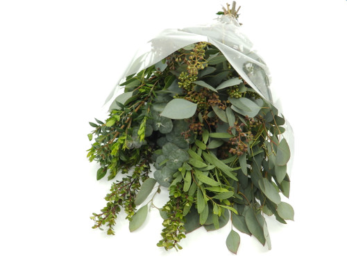 Fresh And Natural Californian Green Mix Bouquet