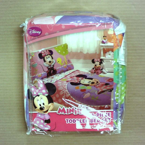 Disney 4-piece Minnie Mouse Toddler Bedding Set