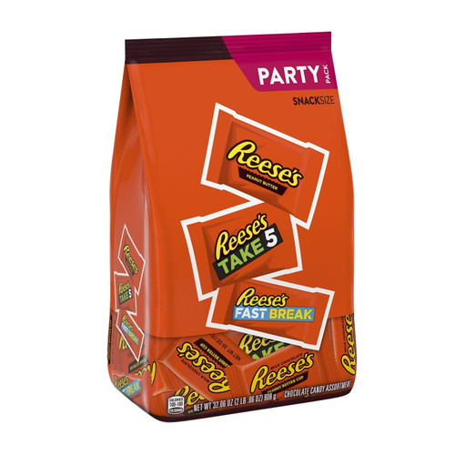Reese's, Milk Chocolate Peanut Butter Assortment Snack Size Candy, Individually Wrapped, 32.06 Oz, Bulk Party Bag