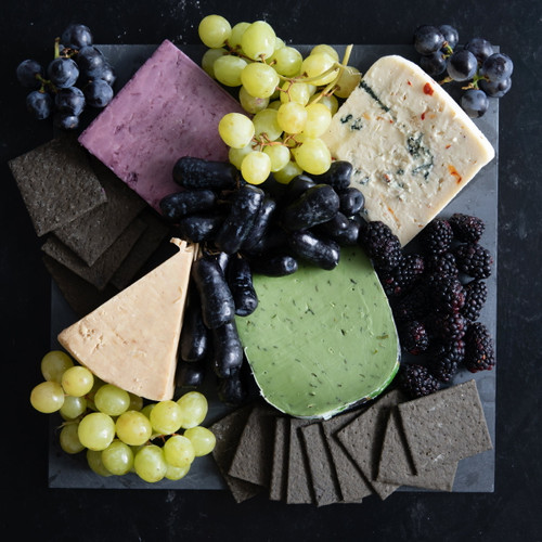 Igourmet Unusual And Bold Cheese Assortment - Includes: Fruity Purple Moon Cheese, Crumbly Blue Cheese, Creamy Green Pesto Gouda, Mouthwatering Cheddar With Caramelized Onions, And Crispy Crackers