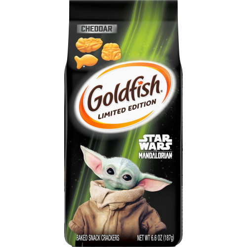 Goldfish Star Wars Mandalorian Cheddar Crackers, Snack Crackers, 6.6 Oz Bag