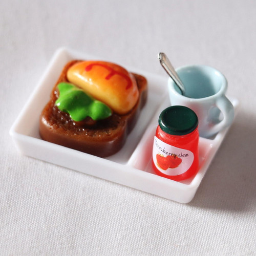 Dollhouse Food, Breakfast Toast & With Service Plate Food For 1:12 Dollhouse Accessory - Veggie Burger