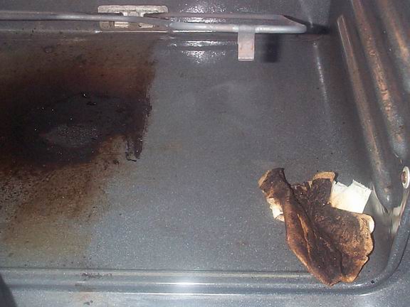 How to Steam Clean an Oven the Right Way