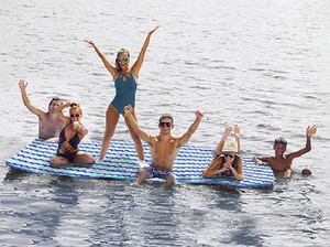 Seachoice - Inflatable Party Pad 11x6 - APL17013S2 Seachoice - Inflatable Party Pad 11x6 - APL17013S2